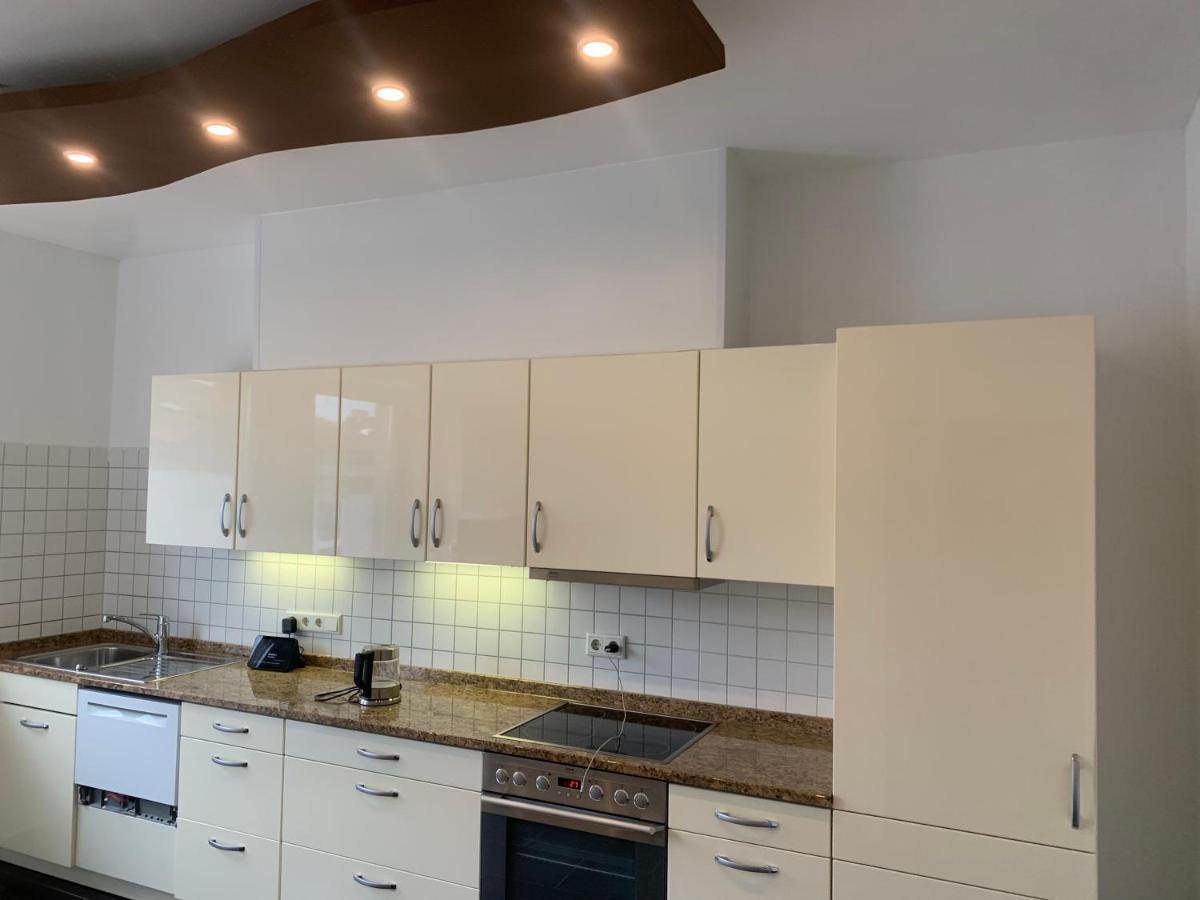 Mainpark Apartment 4 Schlafzimmer Bis Zu 10 Personen Direkt Ueber Aschaffapartment Bei Aschaffenburg Mainaschaff Kültér fotó