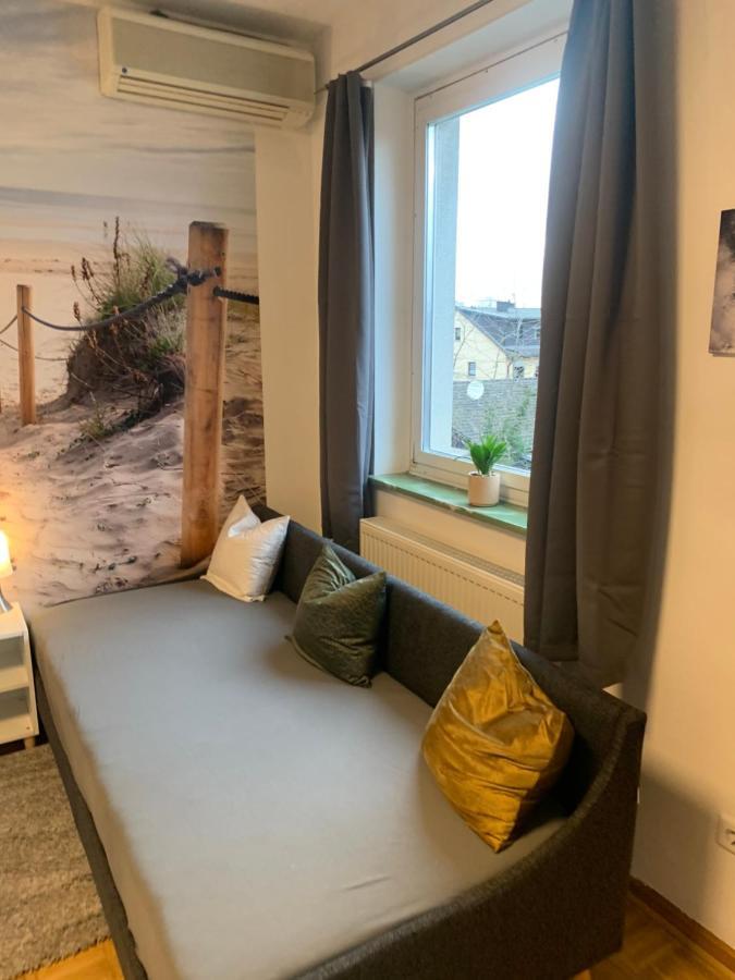 Mainpark Apartment 4 Schlafzimmer Bis Zu 10 Personen Direkt Ueber Aschaffapartment Bei Aschaffenburg Mainaschaff Kültér fotó