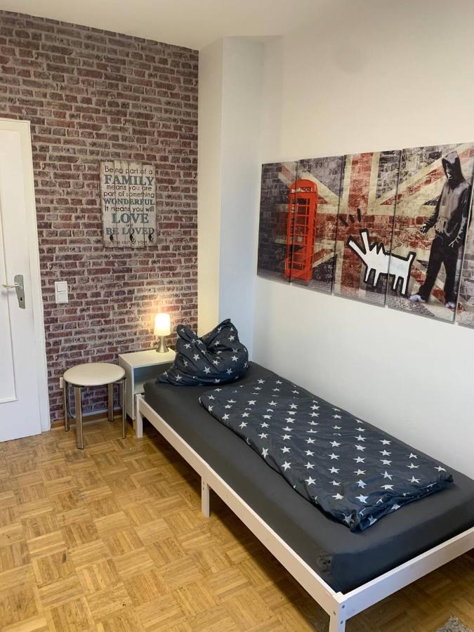 Mainpark Apartment 4 Schlafzimmer Bis Zu 10 Personen Direkt Ueber Aschaffapartment Bei Aschaffenburg Mainaschaff Kültér fotó