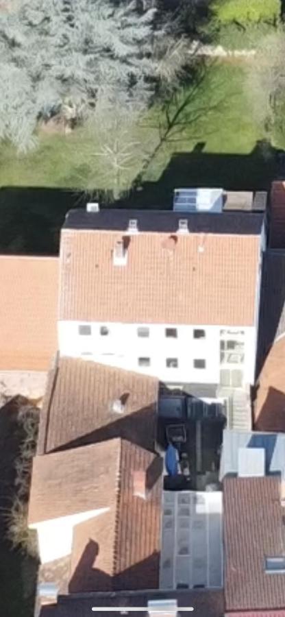 Mainpark Apartment 4 Schlafzimmer Bis Zu 10 Personen Direkt Ueber Aschaffapartment Bei Aschaffenburg Mainaschaff Kültér fotó